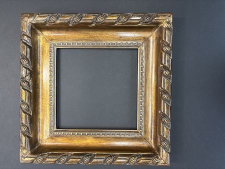 Rama drewniana – ornamentowana, historyczna